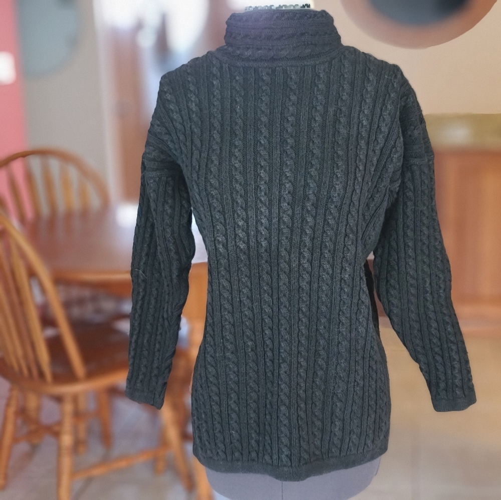 Idioms Small Cable-Knit Sweater